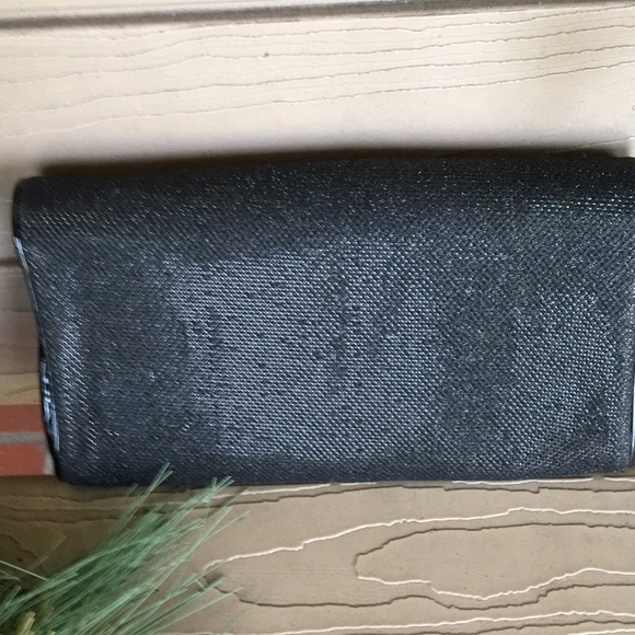 Giorgio Armani clutch - Picture 3 of 4